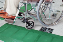 �قǂ�����̎Ԉ֎q�ł̒ʉ߉摜